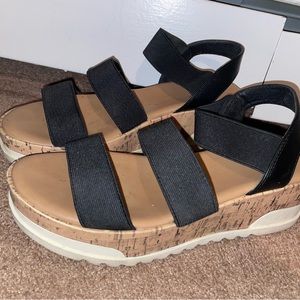Platform sandals
